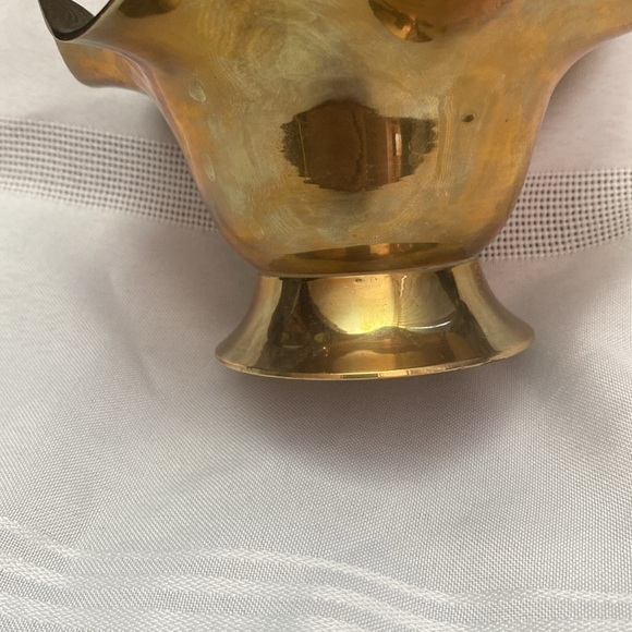 Vintage Brass Handle Basket - Picture 11 of 16